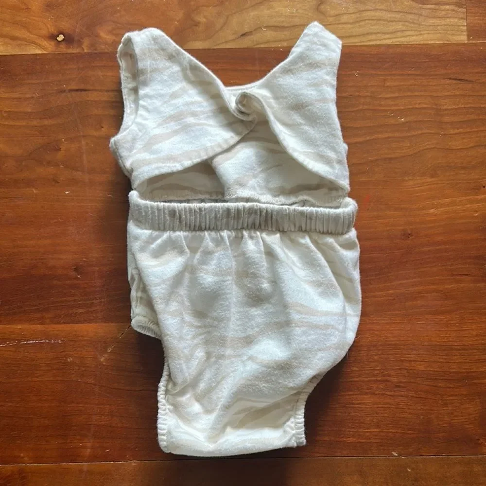 GAP Cream Kids One Piece Bodysuit